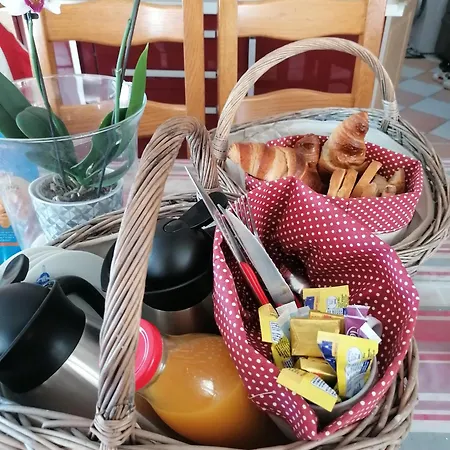 Le Petit Radieux